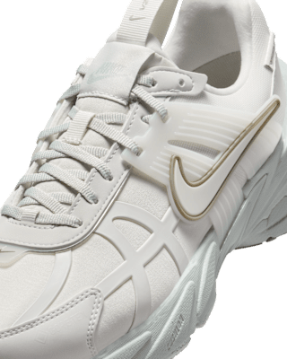 Nike V2K Run GORE-TEX Women's Waterproof Shoes. Nike.com